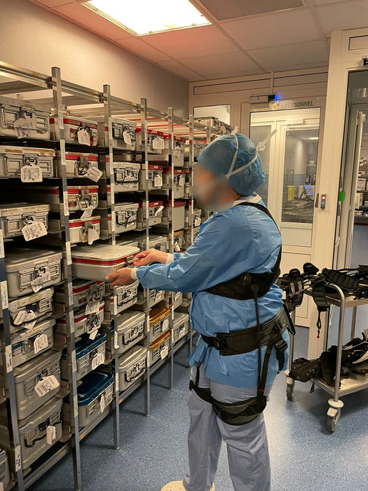 HAPO CS – zádový exoskelet navržený pro ženskou postavu